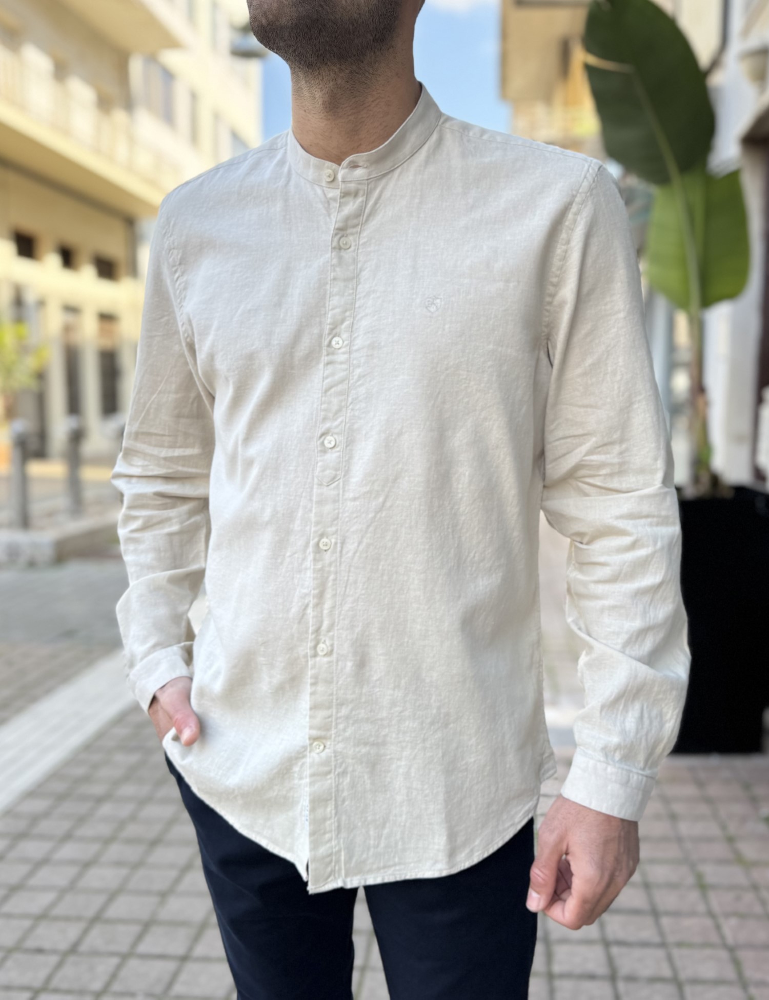 Ανδρικό λινό μπεζ πουκάμισο με μάο γιακά 2347